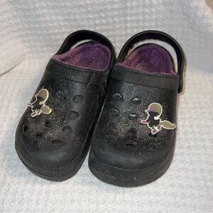 Girls Halloween Black Clogs with Purple Interior - Size 10/11